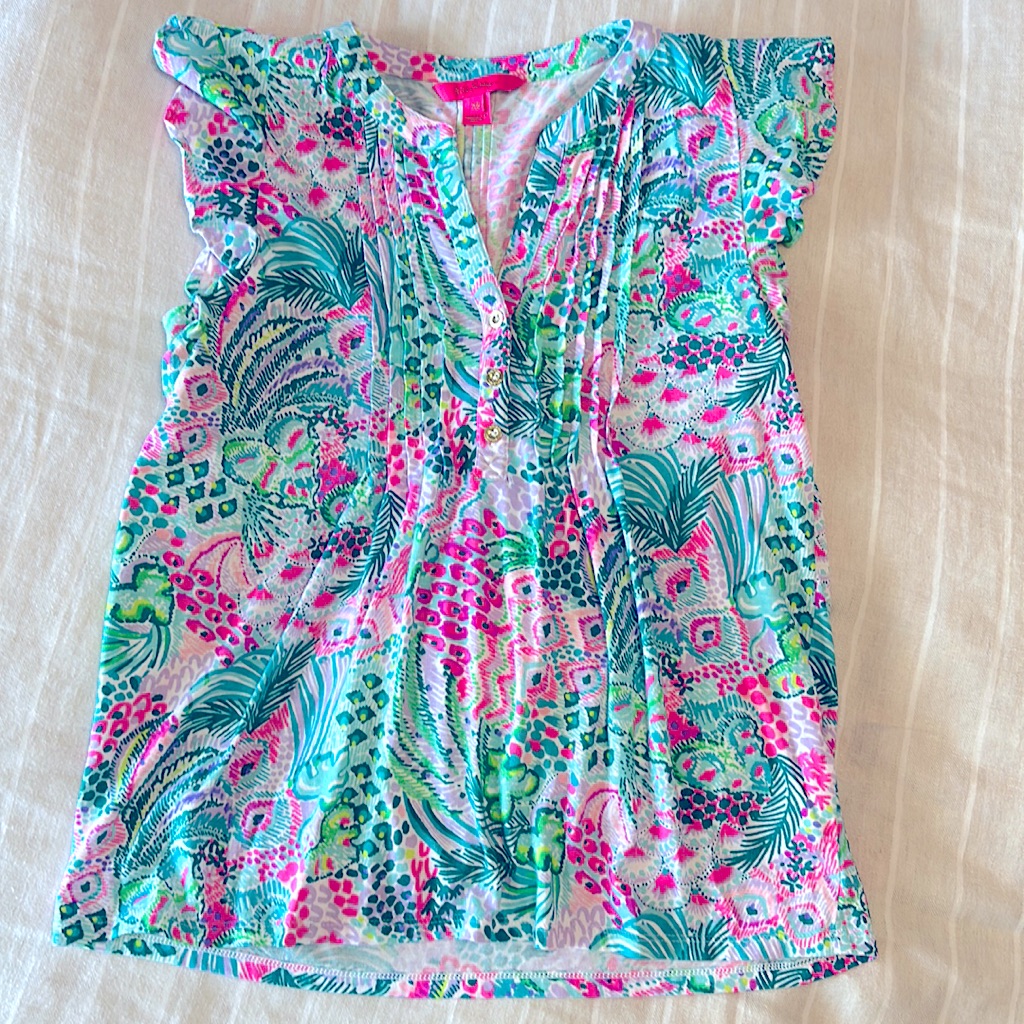 Lilly Tee